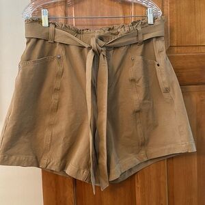 Universal Standard paper bag waist shorts - Sz 16